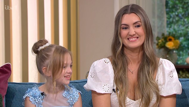 Poppy said she 'adores' her sister Paige on the program as she appeared alongside her mum this morning