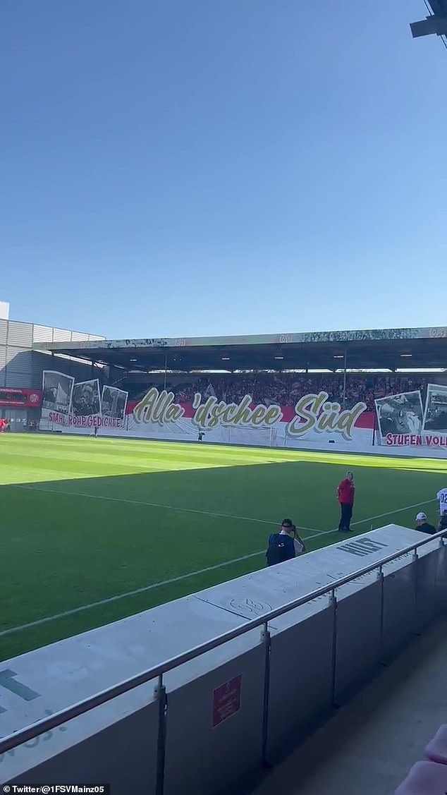 Klopp grinned as the Mainz fans unveiled a stunning tifo ahead of kick-off