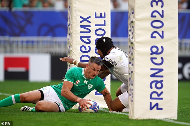 The Ireland captain scored 24 points, including two tries, as he comfortably defeated Romania