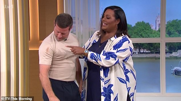 Oops!  However, when she greeted his co-host Alison Hammond, she accidentally left a make-up stain on his T-shirt