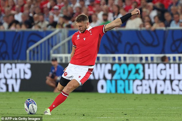 Dan Biggar scores a penalty during the first half of Wales' victory in Bordeaux