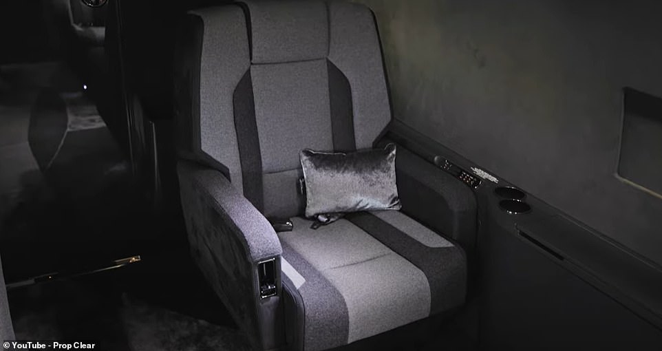 To contrast with the matte finish of the cabin walls, Sandra opted for bright chrome ceiling lamp holders and air outlets, with matching seat belt buckles