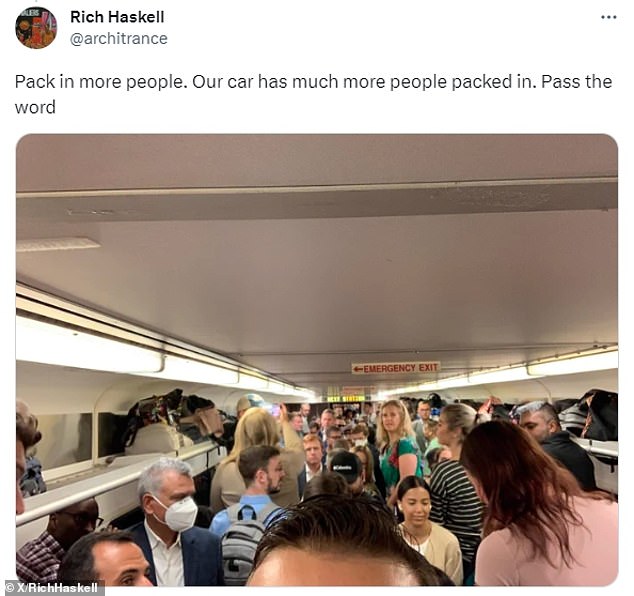 1694530445 513 Passengers are stuck in train car as it derails in