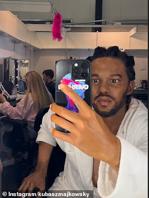 The singer posted the behind-the-scenes makeup process before his performance