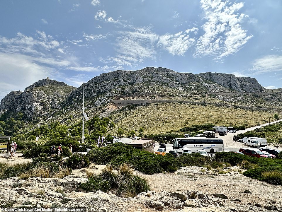 Beautiful view: The scene took place near the mountains