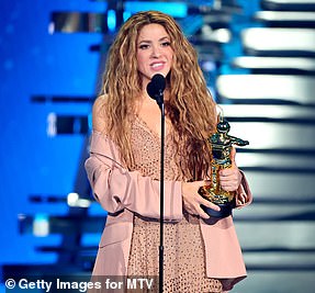 Shakira was this year's recipient of the Video Vanguard Award