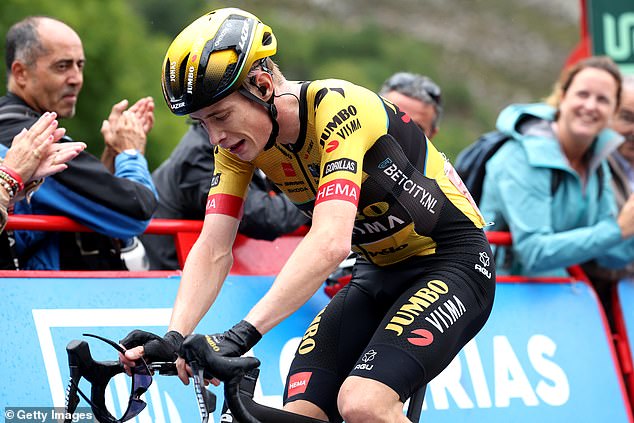 Jonas Vingegaard achieved an emotional stage victory for Jumbo-Visma in the Vuelta a España