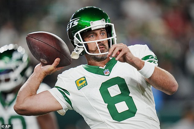 In what turned out to be a major tease for Jets fans, Aaron Rodgers is warming up on Monday