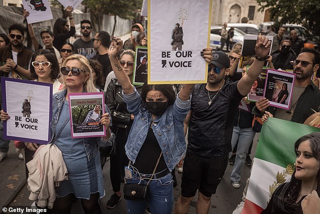 Both Ms. Kordrostami and Senator Chandler say Prime Minister Anthony Albanese has been briefed on the issue, and their concerns continue to be overlooked.  (Image: Activists protest against Iran's 'morality police' in Istanbul, Turkey, on October 7, 2022)