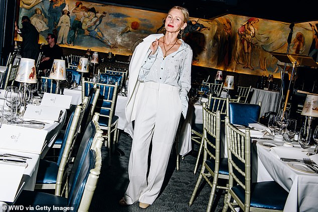 The Academy Award-nominated actress looked radiant as she wore a white blazer over a floral print blouse