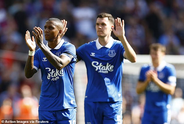 Everton have yet to win a Premier League match this season and face Arsenal this weekend