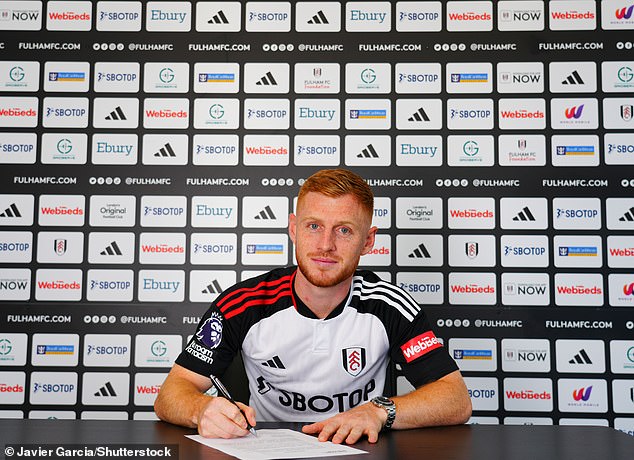 1694717186 819 Joao Palhinha signs a new deal with Fulham to keep