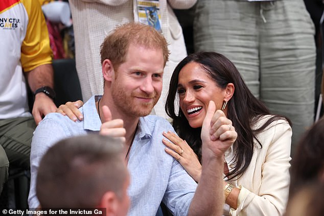 Prince Harry gives his thumbs up to the crowd at the Invictus Games in Düsseldorf this morning