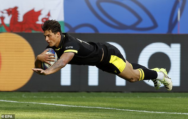 Louis Rees-Zammit celebrated his opening try with a Cristiano Ronaldo-style celebration