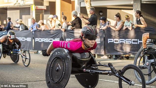 Thousands turned out for the Sydney Marathon on Sunday morning, with runners still competing until midday