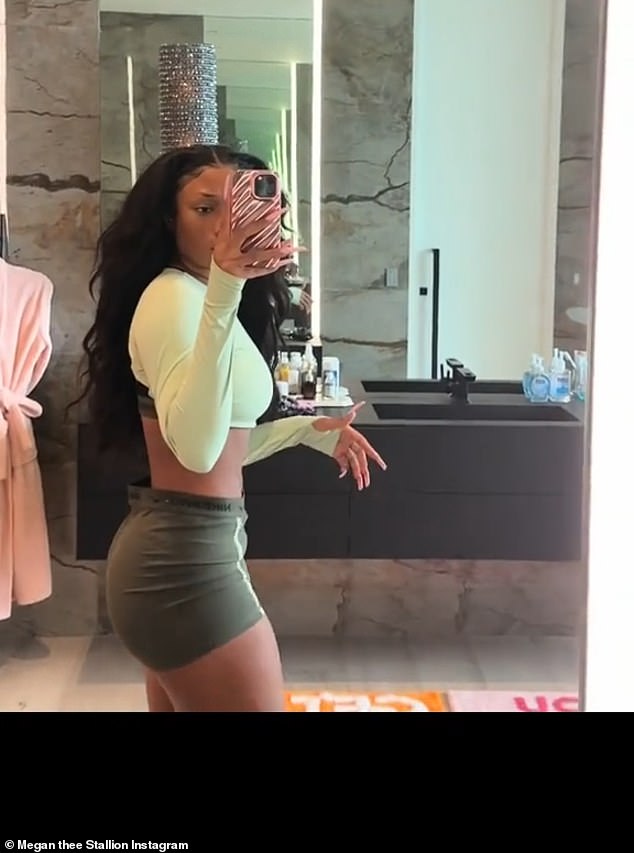 Cool for the summer: The 5'10 beauty showed off her slim waist during a moment in the exercise recap video