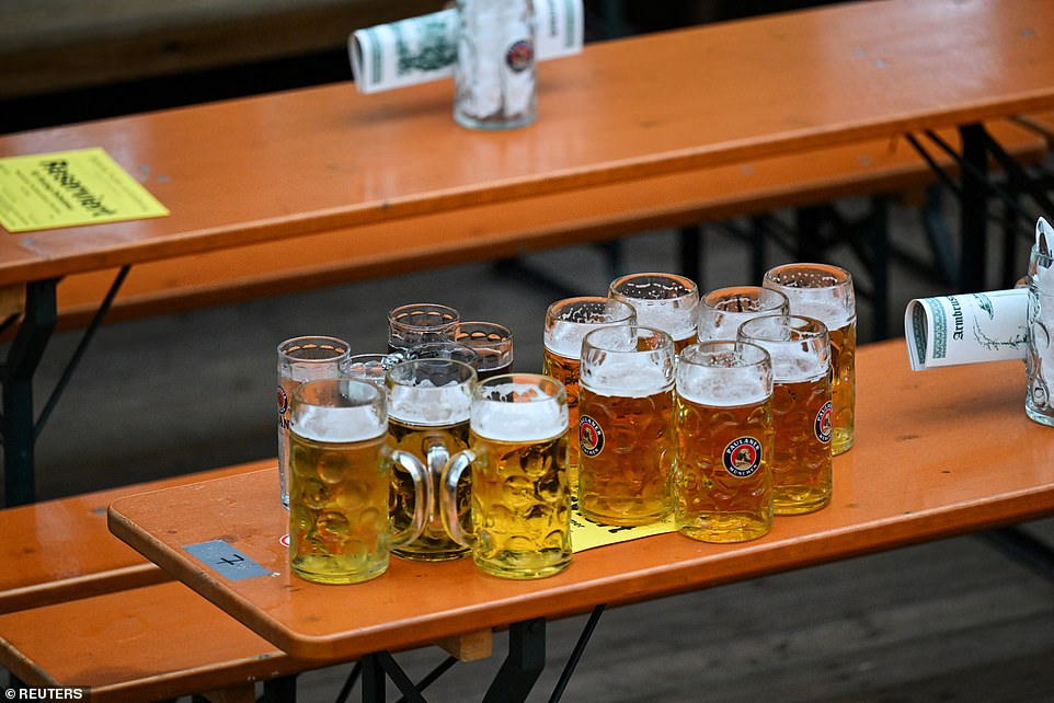 This year, a one-liter beer mug costs between 12.60 euros and 14.90 euros