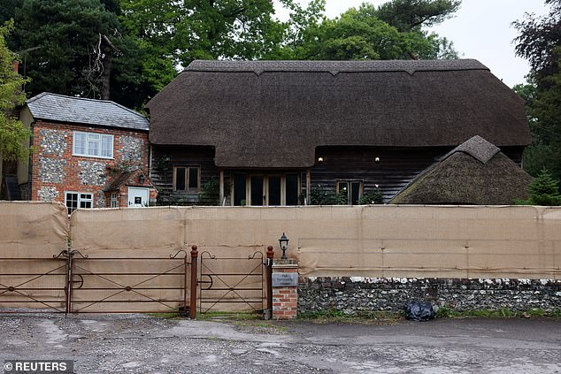 Planning permission is required if you wish to erect a new fence if it is located next to a highway used by vehicles and is more than one meter high or if part of the site is within the grounds of a listed building