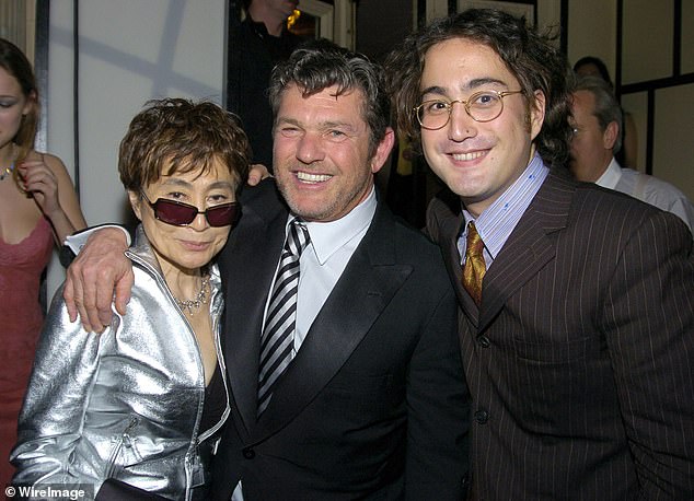 Yoko Ono, Wenner and Sean Lennon at the 19th annual Rock and Roll Hall of Fame induction ceremony in New York City in 2004