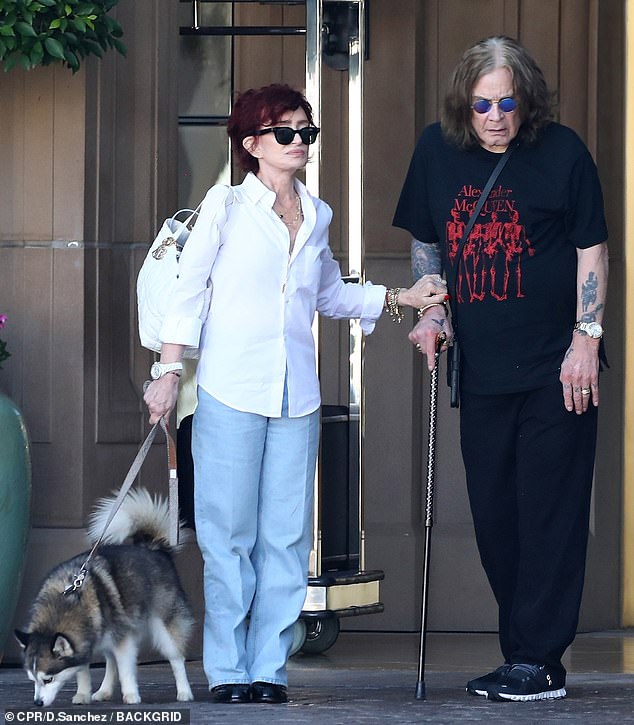 Ozzy was diagnosed with Parkinson's in 2003, before publicly announcing his diagnosis in January 2020, and suffered an accident.  He was seen walking here with a stick in September