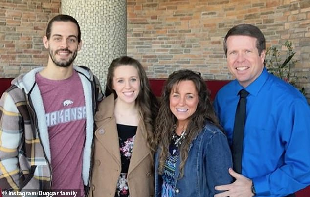 Derick and Jill had their picture taken with Michelle and Jim Bob during what seemed to be happier times