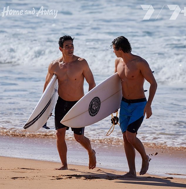 Channel Seven's Home and Away continued its strong season on Tuesday night, with the long-running soap attracting 463,000 viewers in major centres.