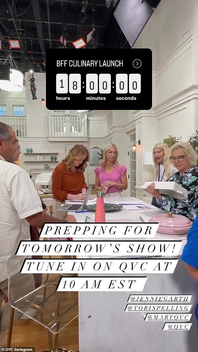 On set: Here, Tori and Jennie were “preparing” for their QVC show