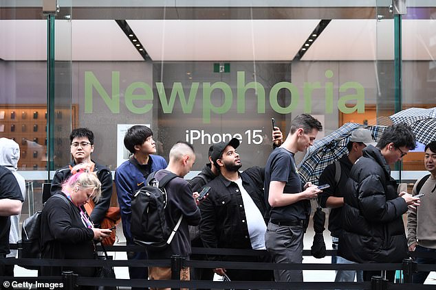 AUSTRALIA: Apple fans flocked to the Apple Store in Sydney today as the Apple Watch Series 9 was officially released