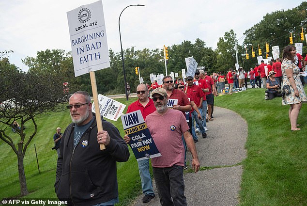 1695412506 871 The union strikes back UAW ramps up walkouts at GM