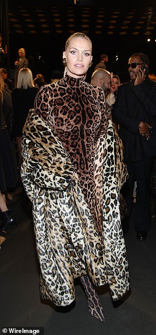 What a look!  For the occasion, she opted for a full animal print look