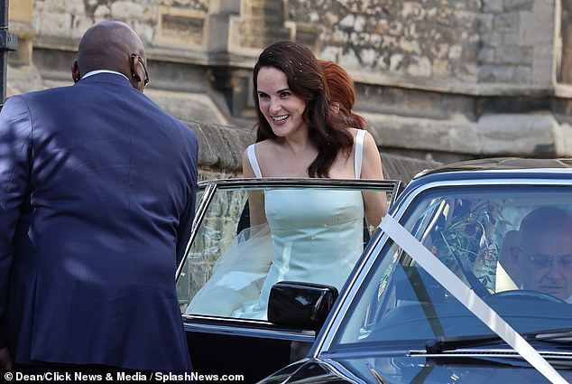 1695492345 21 Michelle Dockery marries Phoebe Waller Bridges brother Jasper in London