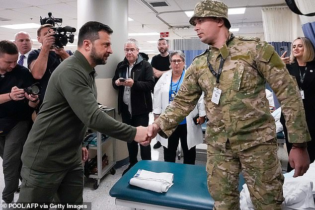 Mr. Zelenksy visited his country's wounded soldiers at Staten Island University Hospital this week