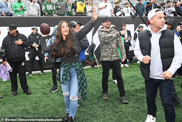 Good arm: Snooki, 35, and Sammi, 36, seemed to have particularly good form throwing the pigskin