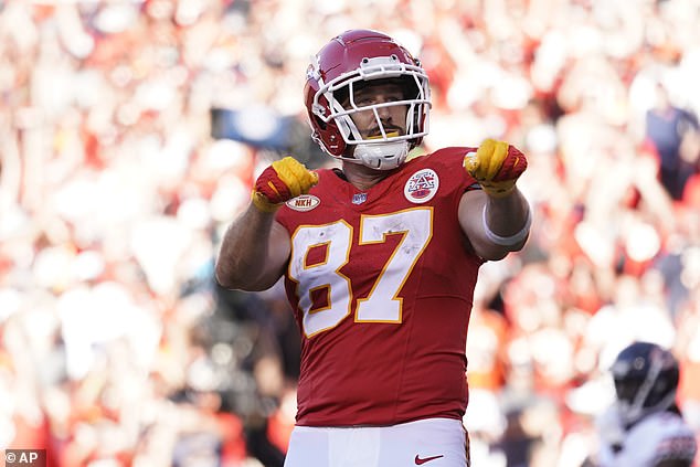 Kelce performed a dance amid the excitement, but was overshadowed by the singer