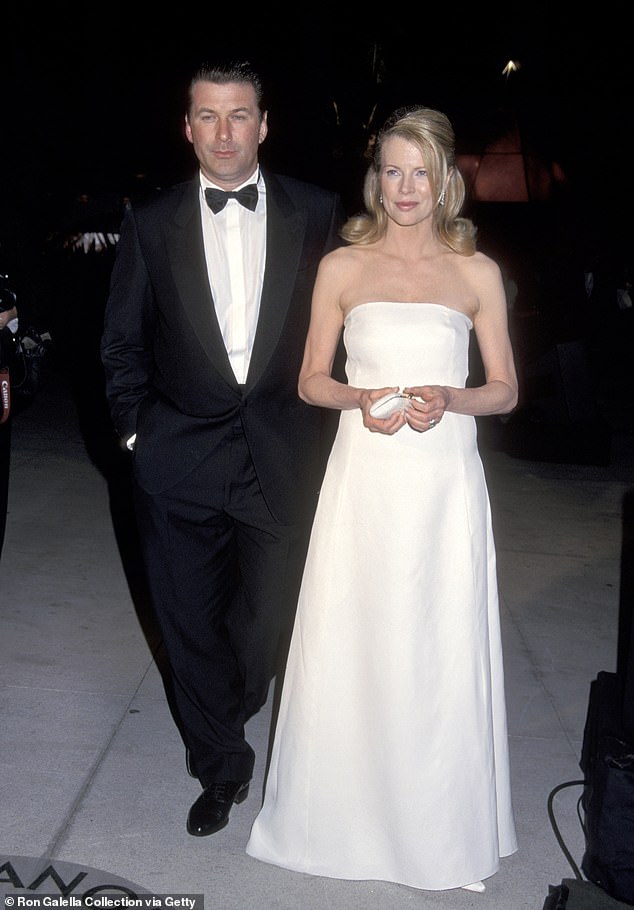 Her Ex: With Alec Baldwin at the 1999 Vanity Fair Oscar Party - Arrival at Morton's Restaurant in Los Angeles