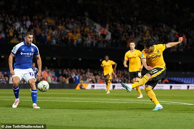 Wolves striker Hwang Hee-chan opened the scoring in the fourth minute in Ipswich