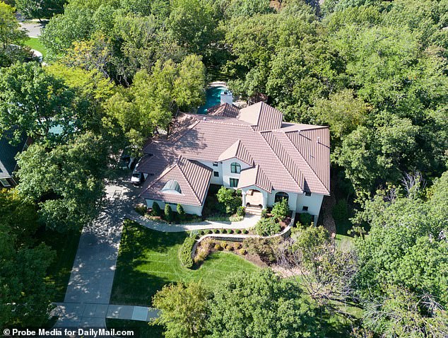 It's possible the new item spent the last two nights at Travis' 0,000-square-foot mansion that he bought in 2019 for just under $800,000.