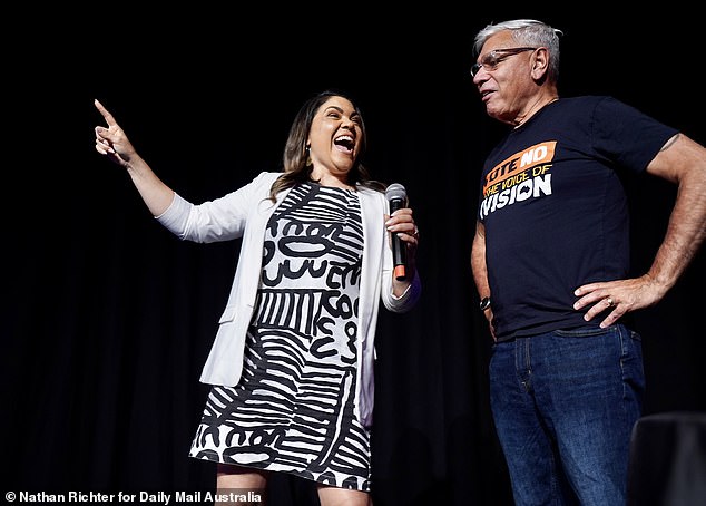 Mundine was the first of the two to take the stage.  He warmed up the crowd with a joke at Peter Fitzsimmons' expense