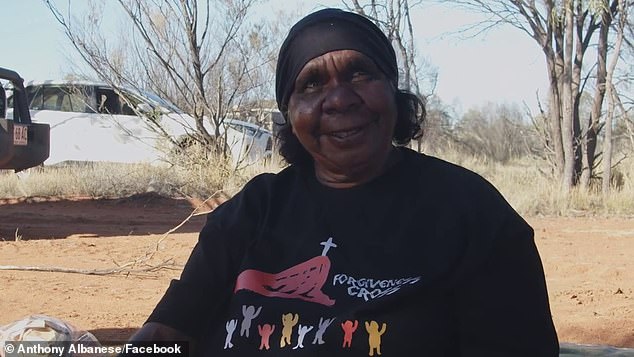 The video was shot in Alice Springs and features six Indigenous Australians urging the community to vote 'Yes'