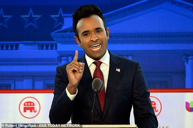 Vivek Ramaswamy, whose immovable hair grows higher and higher, is reminiscent of nothing more than ¿Spinal Tap¿: he has one volume, and it's always at 11. He talks fast and loud in an aggressive way that screams: I KNOW MORE THAN YOU DO .  Nikki Haley spoke for most of us as we watched: “Every time I hear you, what you say makes me feel a little dumber.”