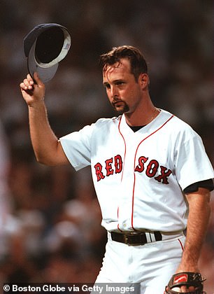 Tim Wakefield tips his hat to the Fenway crowd