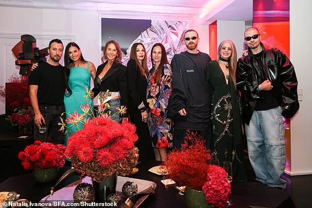 Group photo: (L-R) Anthony Vaccarello, Demi Moore, Loree Rodkin, Daniela Villegas, Carmen Busquets and Kirill Gvasalia at dinner