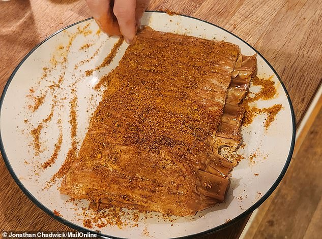 I decided to rub my ribs with a simple dry mix - consisting of paprika, cumin, cayenne pepper and some barbecue spices