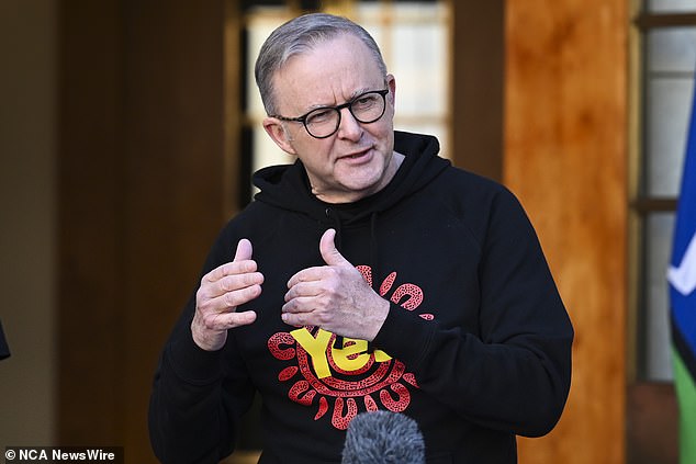 The Prime Minister has urged Australians to vote 'yes' on the final day of parliament before the country moves to a referendum on an Indigenous vote.