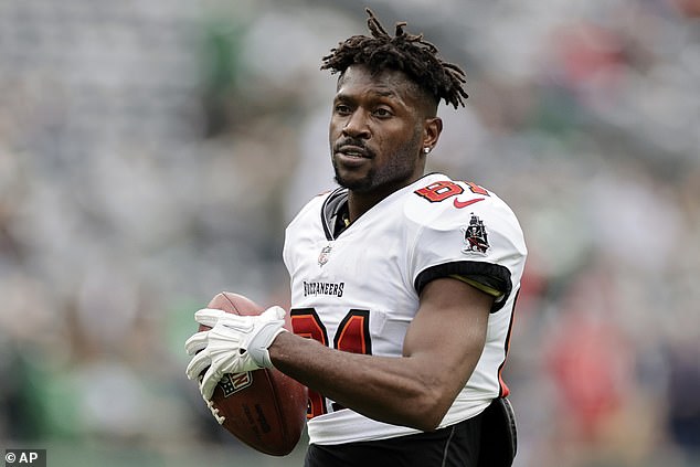 Antonio Brown sent an inappropriate tweet criticizing Pittsburgh Steelers OC Matt Canada