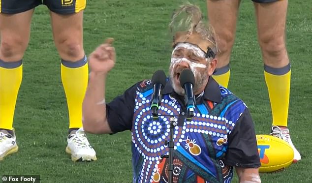 Instead of booing, footy fans of the Gabba Aboriginal man Shannon Ruska clapped and then cheered as he delivered a short but sweet Welcome to Country.