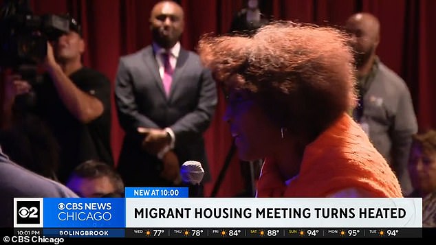 A meeting was held in Hyde Park on Wednesday evening to discuss the hotel in their neighborhood for migrants