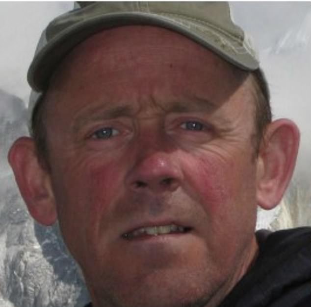 Nearly forty years after his death-inspired film Touching the Void, Simon Yates has survived another near-catastrophe: he plunged 90 meters into an abyss during a mountain climb this summer.