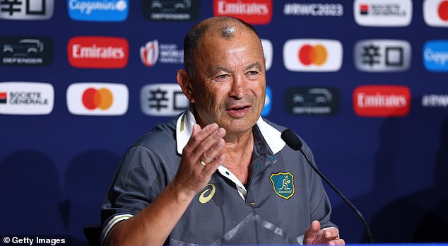 Wallabies coach Eddie Jones wants the referees to let the World Cup games run smoothly