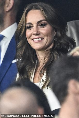 The Princess of Wales supports England as they play Argentina in Marseille